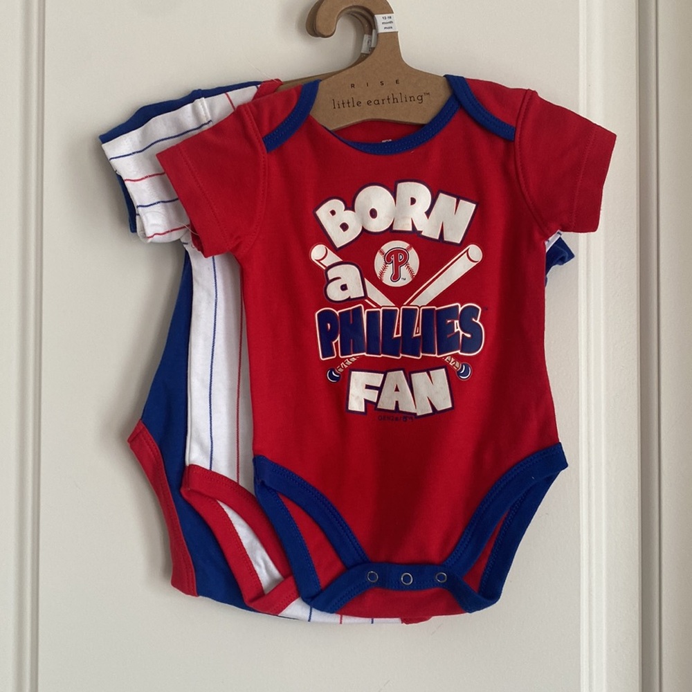 GENUIE MERCHANDISE By Gen 2 Phillies Fan 0-3 Months Body Suit 100% Cotton Set 3